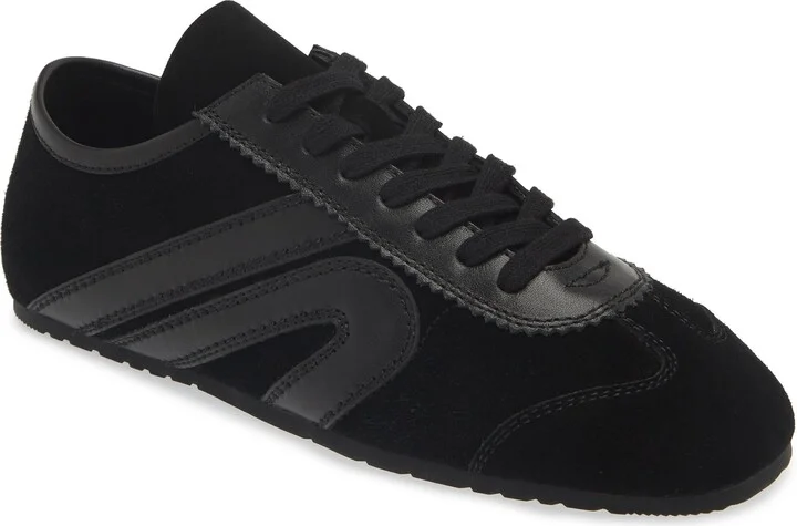 Aleta Sneaker