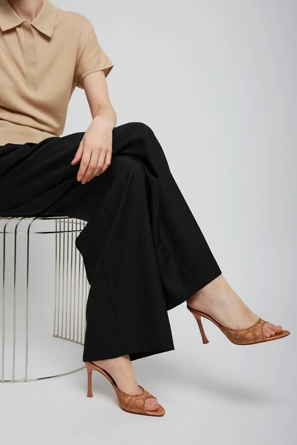 Alexa 95 beige lace mules - Image 2