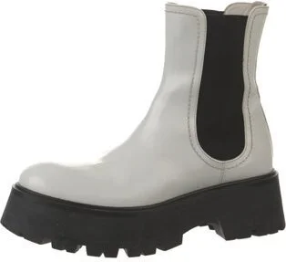 Alexander McQueen - Image 2
