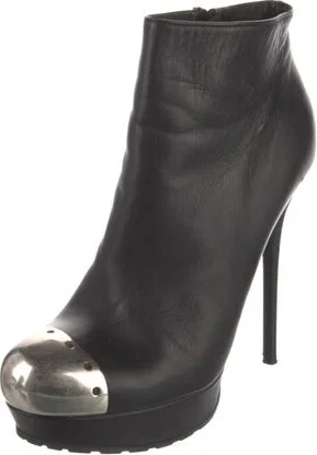 Alexander McQueen - Image 2