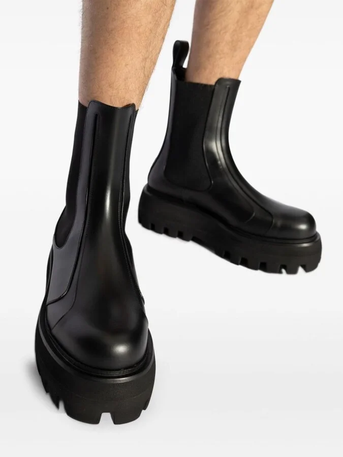 Alexander McQueen Black Leather Chelsea Boots - Image 5