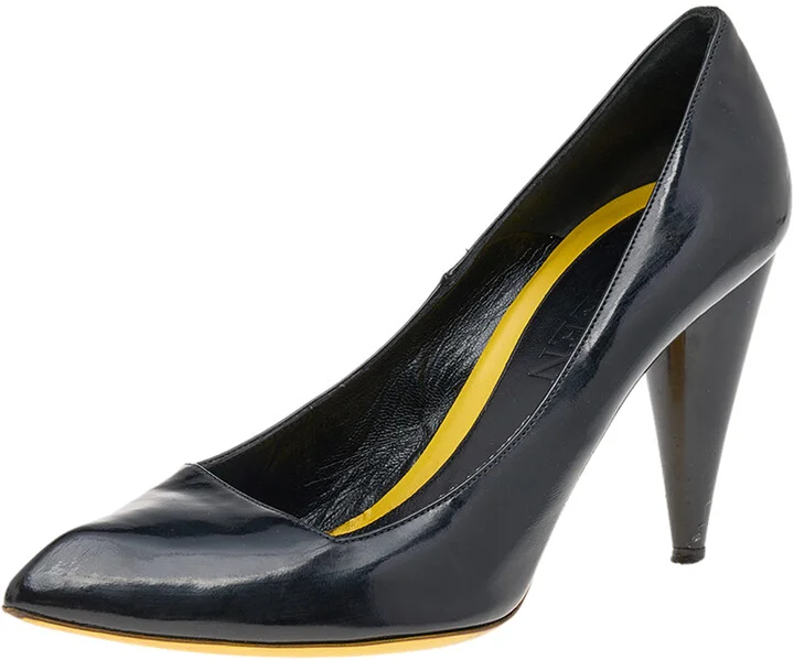Alexander McQueen Black Patent Leather Pointed Toe Pumps Size 38