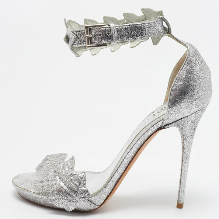 Alexander McQueen Metallic Silver Textured Leather Ivy Leaf Embellished Open Toe Sandals Size 36.5