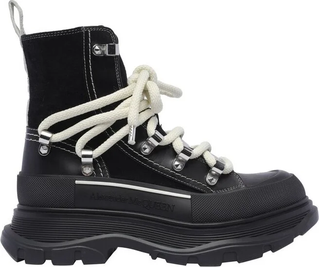 Alexander McQueen Round-Toe Lace-Up Ankle Boots