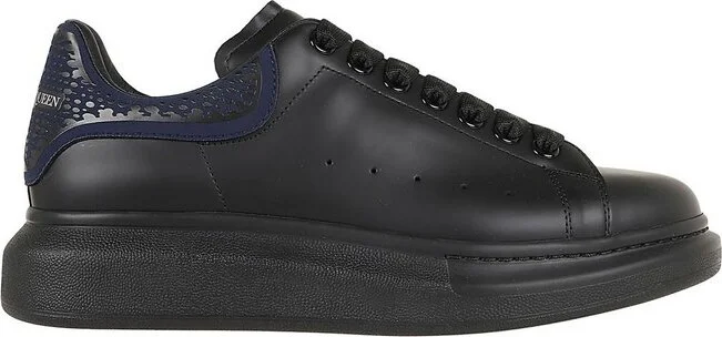 Alexander McQueen Round-Toe Lace-Up Sneakers