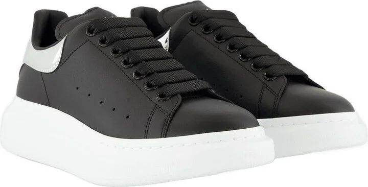 Alexander McQueen Sneakers Oversized - Image 2