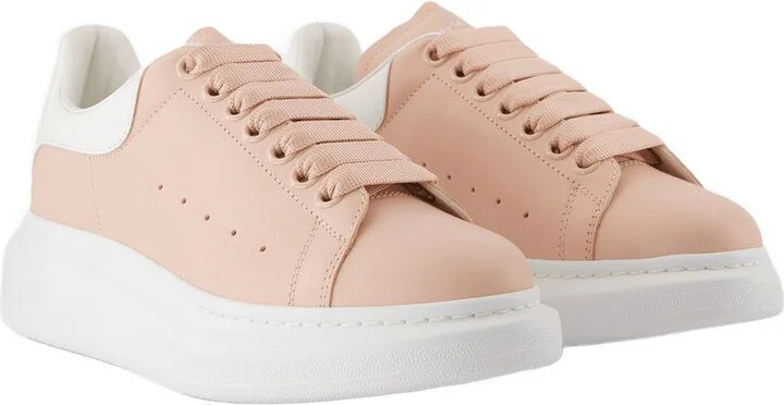 Alexander McQueen Sneakers Oversized - Image 2