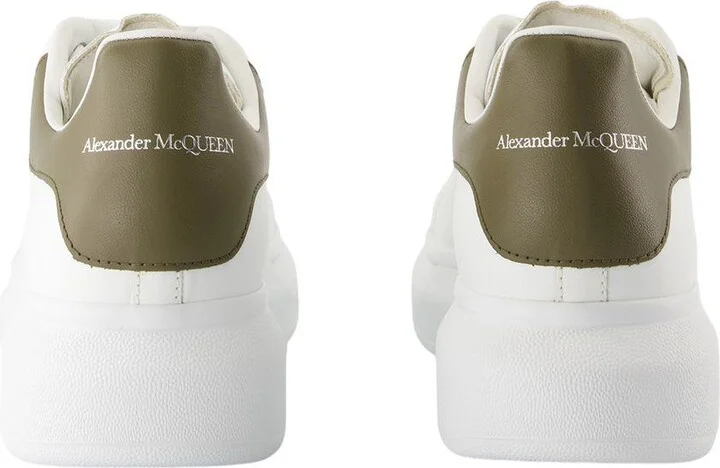 Alexander McQueen Sneakers Oversized - Image 3