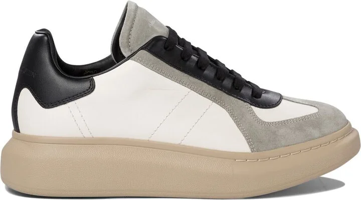 Alexander McQueen Sneakers & Slip-On
