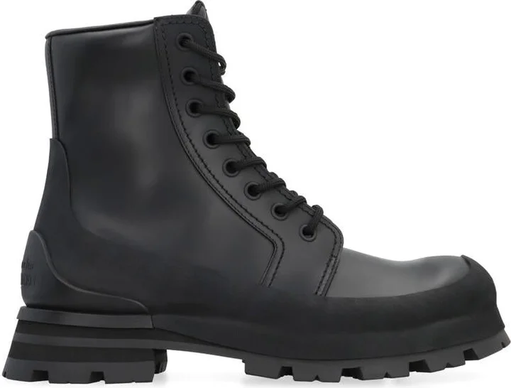 Alexander McQueen Wander Leather Lace-Up Boots