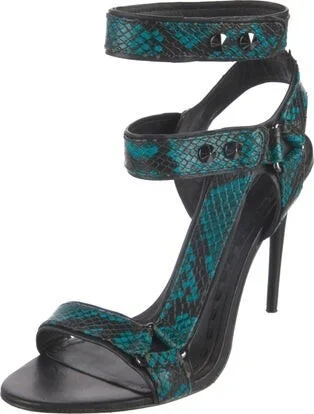 Alice + Olivia - Image 2