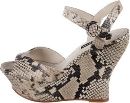 Alice + Olivia