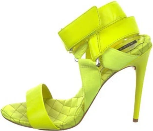 Alice + Olivia