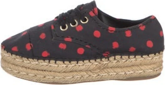Alice + Olivia