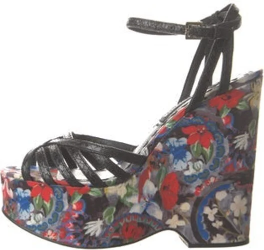 Alice + Olivia