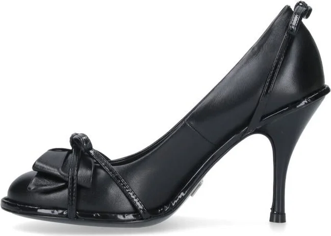 All In With Heel - Image 3