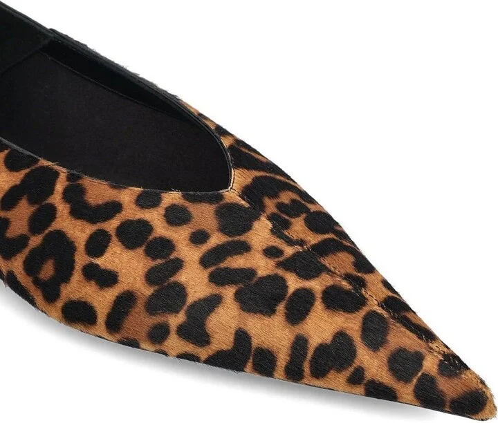 All-over Patterned Pointed Toe Flat Shoes - Image 4