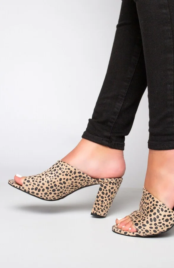 Allea Block Heel Mule - Wide Width - Image 10