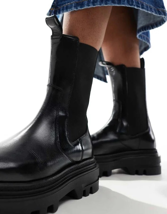 AllSaints Alex leather chunky chelsea boots in black - Image 4