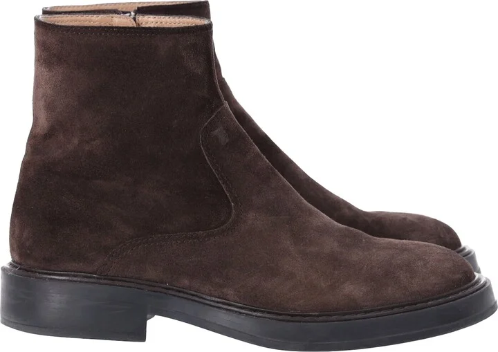 Almond-Toe Ankle Boots in Brown Suede