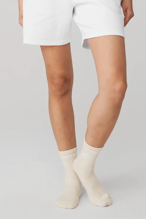 ALO | Half-Crew Throwback Socks in White/Black, Size: Small - Image 10