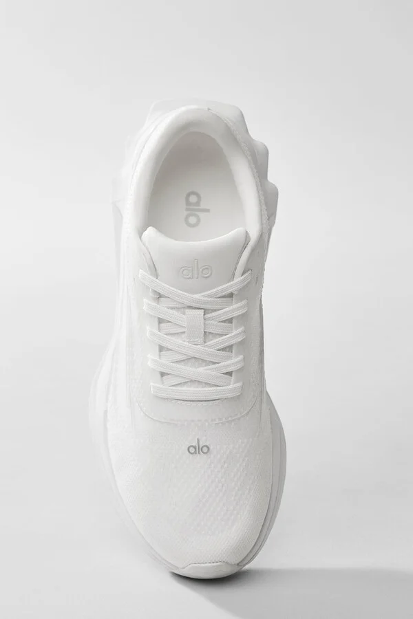 ALO Runner in White Shoes, Size: 10M in 11.5W - Image 4