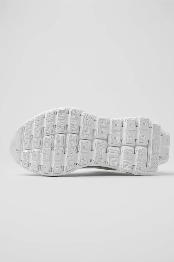 ALO Runner in White Shoes, Size: 10M in 11.5W - Image 5