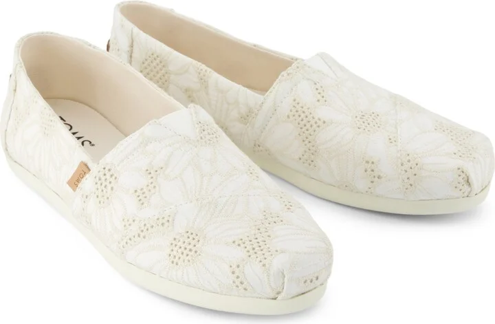 Alpargata Classic Floral Eyelet - Image 3