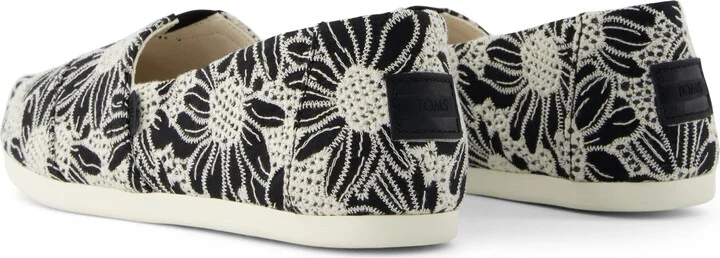 Alpargata Classic Floral Eyelet - Image 4
