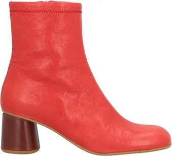 Tomato red