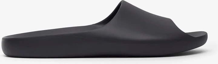 Ama black slides