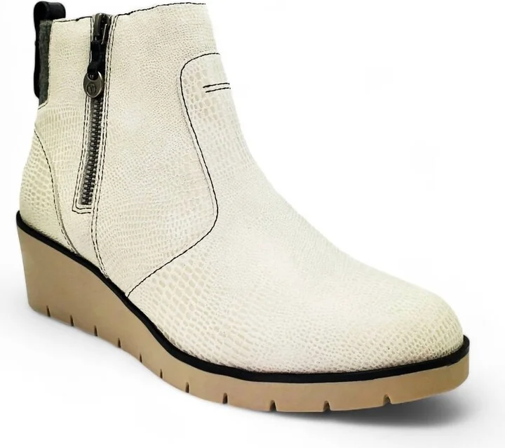 Amarillo Wedge Bootie In Oyster