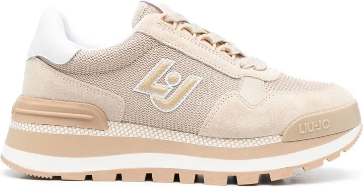 Amazing 16 low-top sneakers