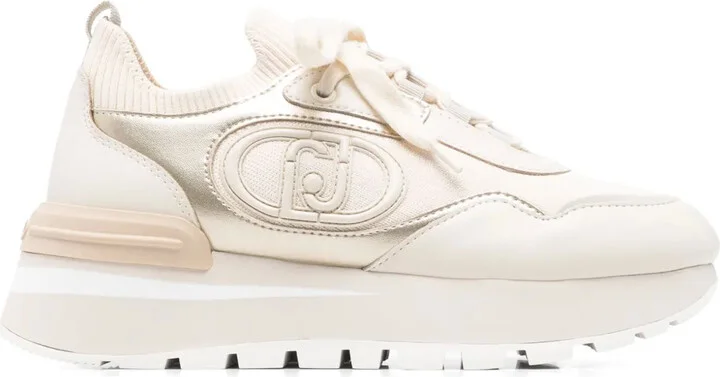 Amazing 35 sneakers