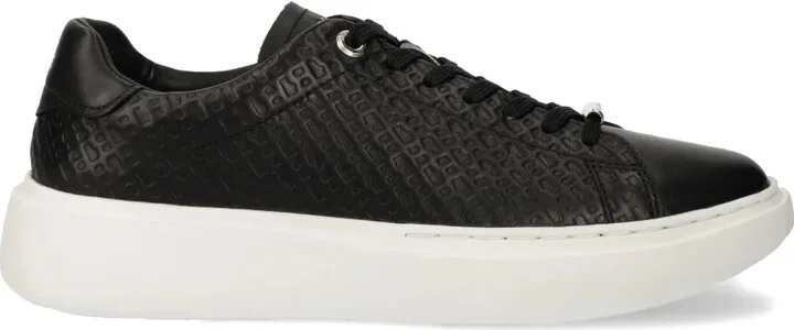 Amber Tenn trainers