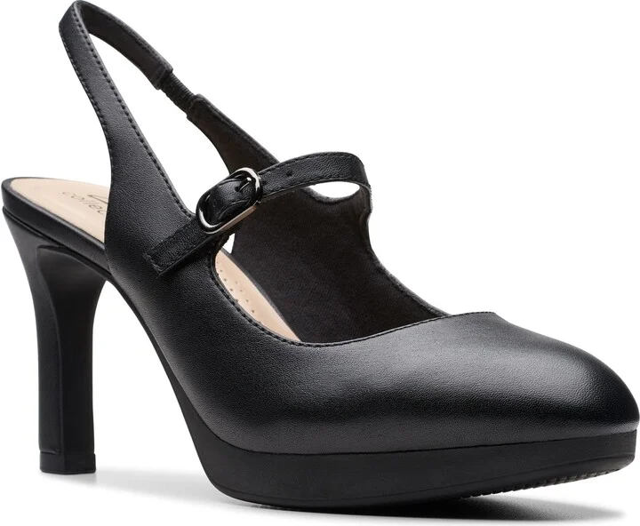 Ambyr Grace Pump