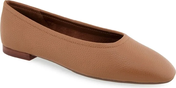 Tan Pebbled Leather
