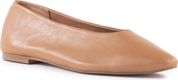 Tan