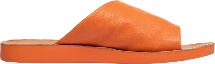 Ami Leather Slide Sandal - Image 6