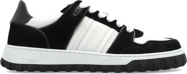 AMI Logo Embossed Low-Top Sneakers