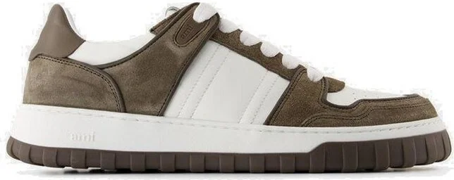 AMI Logo Embossed Low-Top Sneakers