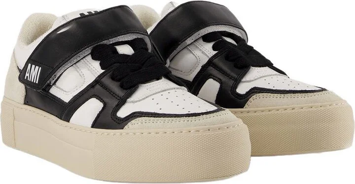 AMI Paris Low-Top Adc Sneakers - Image 2