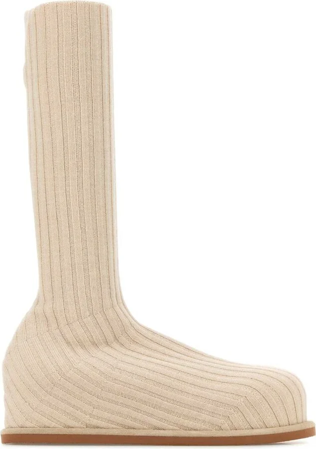 BEIGE O TAN