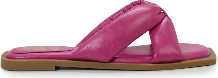 Amira Flat Sandal