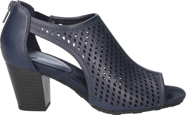 Amira Laser Cut Pump - Image 4