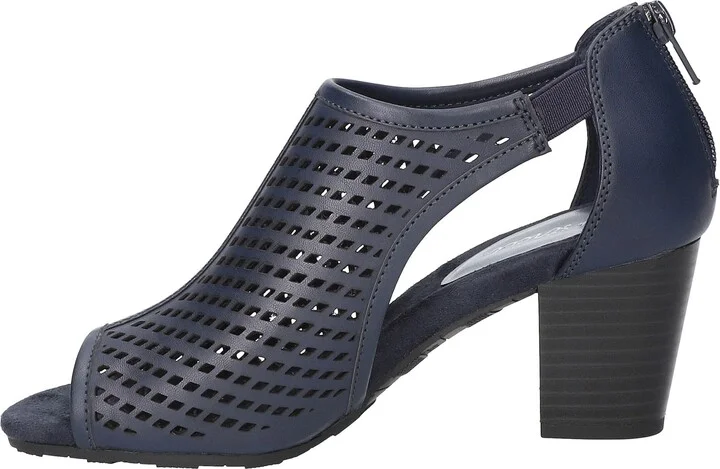 Amira Laser Cut Pump - Image 8