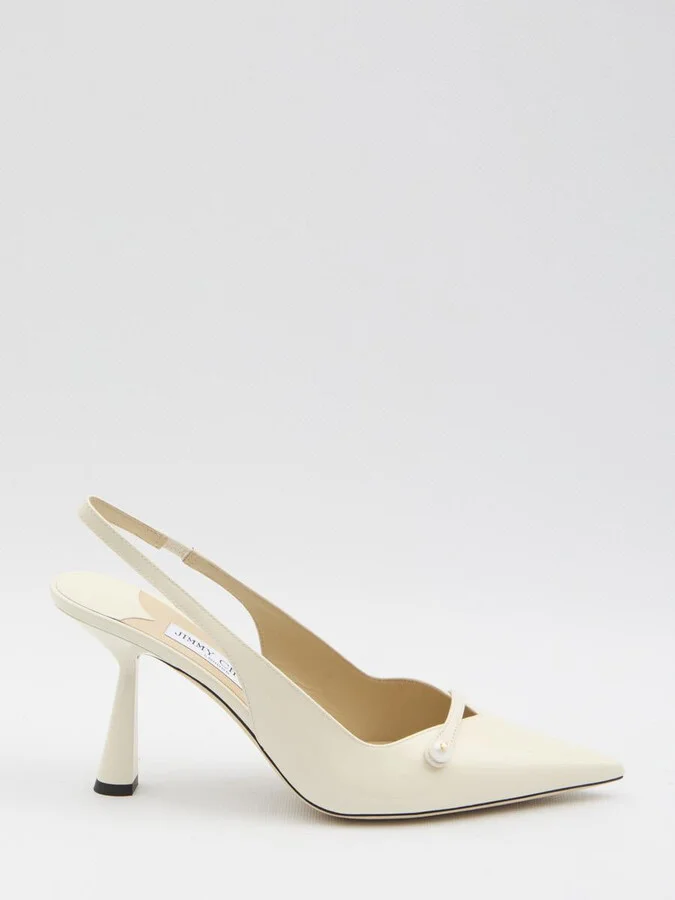 Amita Pumps