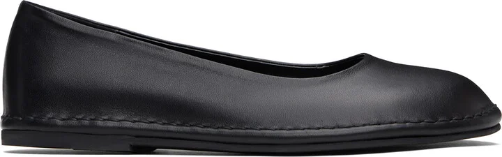 AMOMENTO Black Rounded Slip-On Loafers