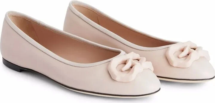 Amur logo-patch leather pumps - Image 2