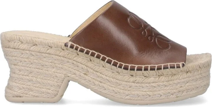 'anagram' Wedges